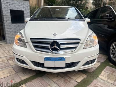 Mercedes B160 (2010) / حالة ممتازة