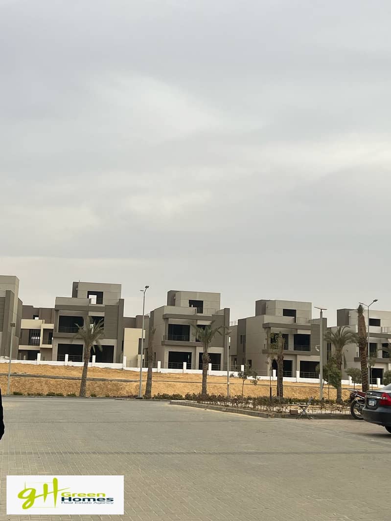 town house corner for sale at palm hills new cairo with amazing price 0