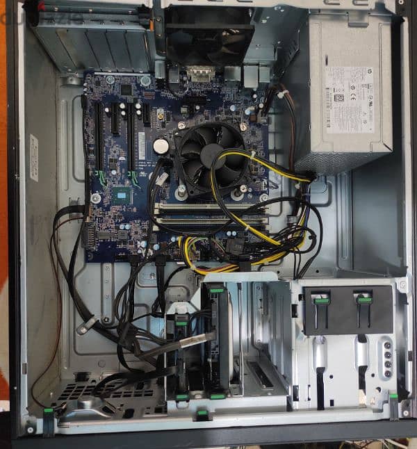 hp z240 tower work station 2