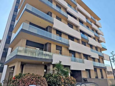 شقة للبيع متشطبة في الشروق بجوار المركز الطبي العالمي Apartment for sale, finished, in Shorouk, , a full-service compound