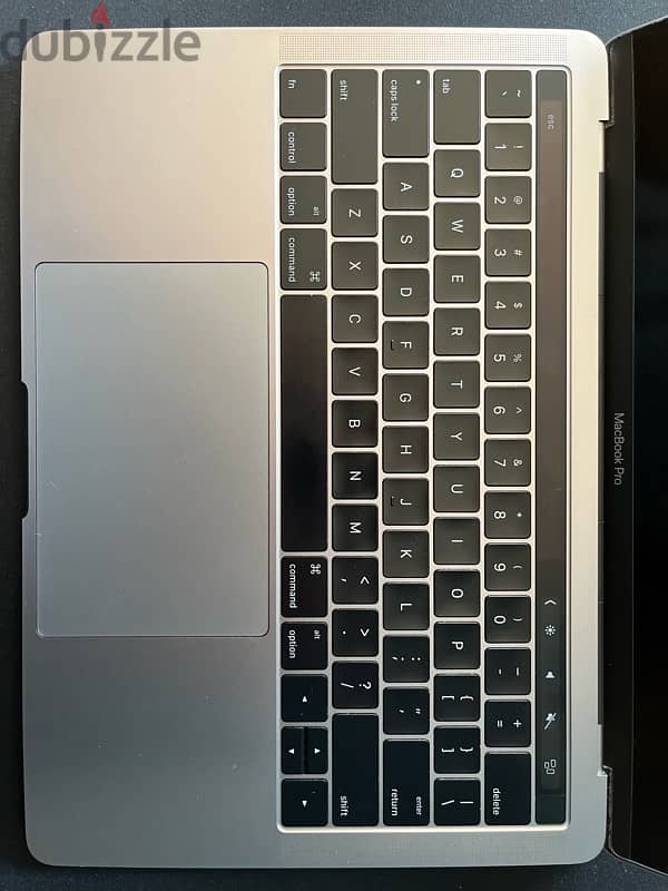 MacBook Pro 2017 Mint condition 3