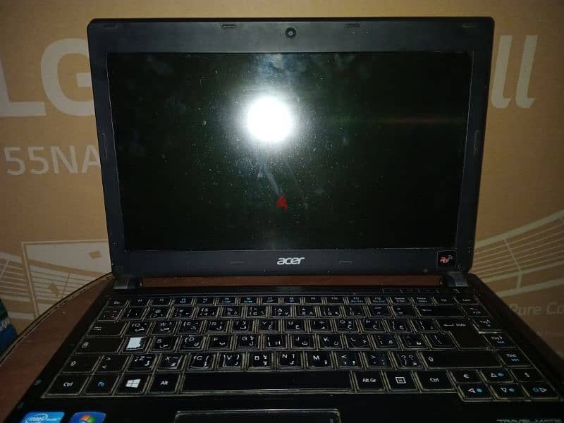 لابتوب acer travelmate 1