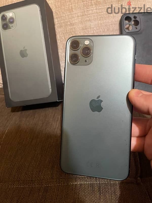 iphone 11 pro max 2