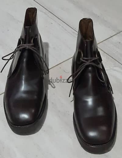 Alfred Sargent Made in England Leather Shoes . . size 43