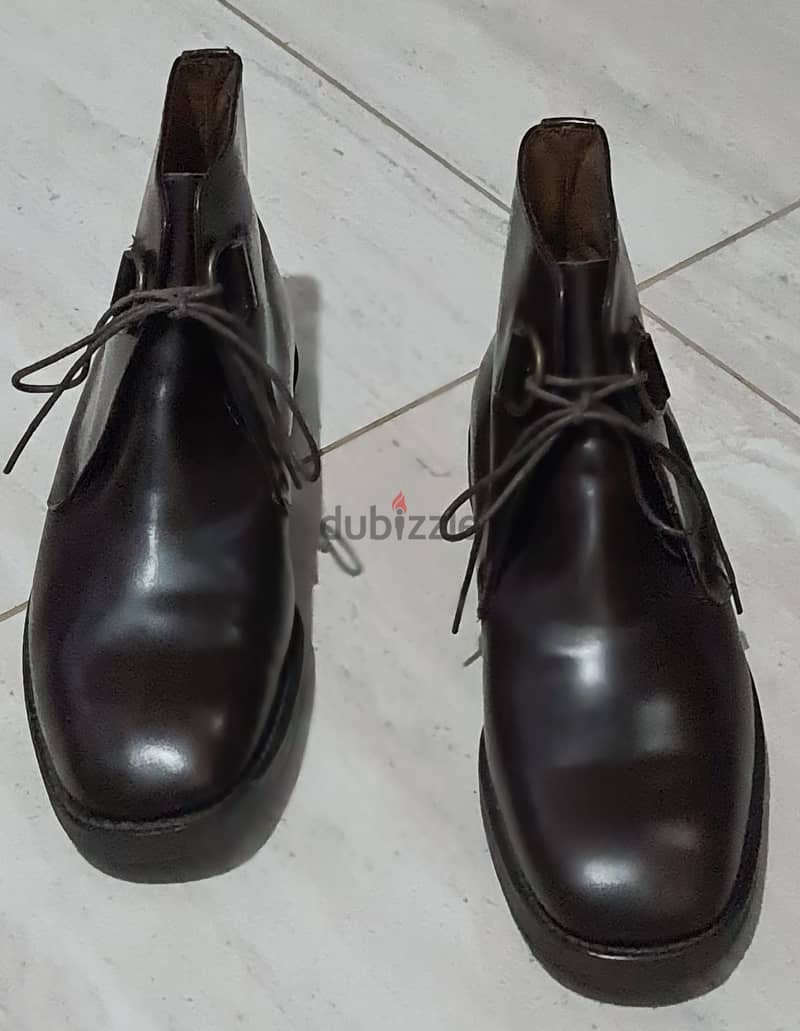 Alfred Sargent Made in England Leather Shoes . . size 43 0