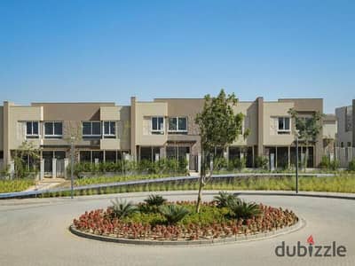 Townhouse old contract cheaper than company price in badya  Palm Hills from owenr