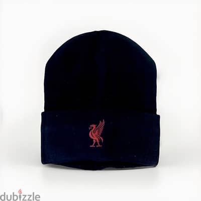 Liverpool FC Essentials Black Beanie Hat- قبعة ليفربول  باللون الأسود