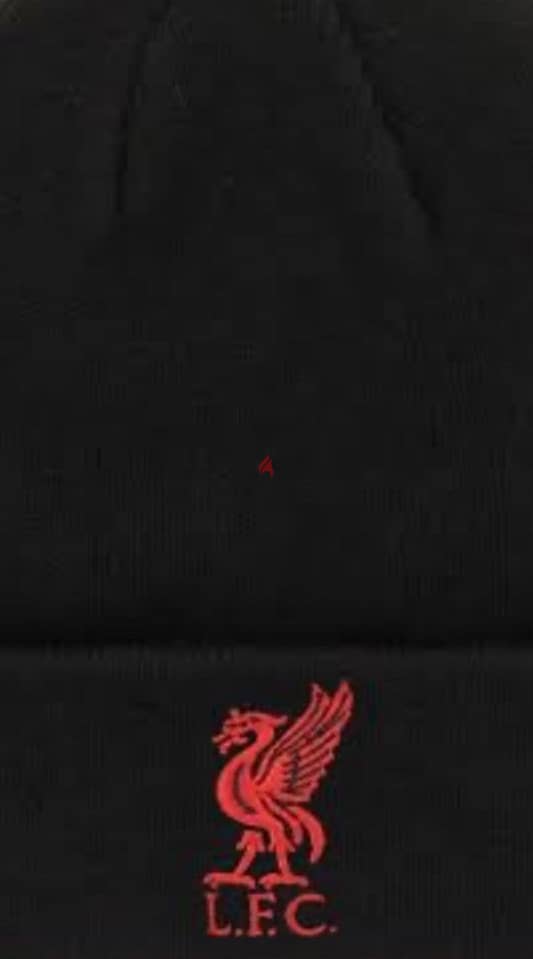 Liverpool FC Essentials Black Beanie Hat- قبعة ليفربول  باللون الأسود 3