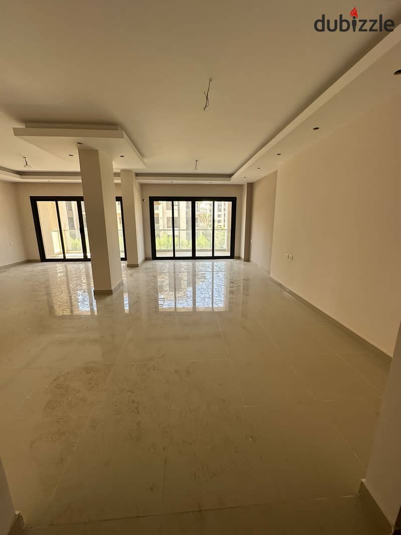 Apartment for immediate delivery, fully finished, for sale and in installments in the Fifth Settlement, next to Al-Ahly Club 0