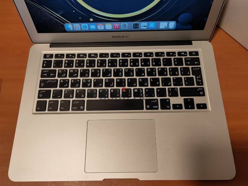 macbook air 2017core i5 macOS+ssd 128gb 2