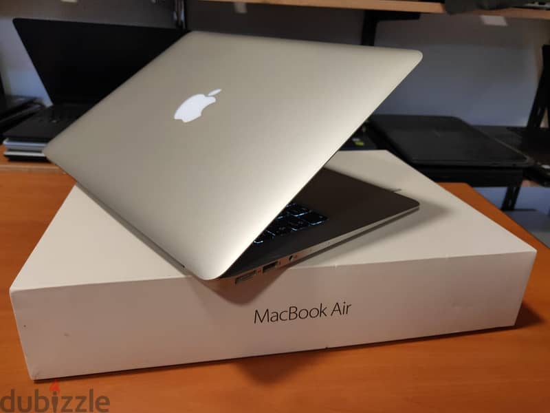 macbook air 2017core i5 macOS+ssd 128gb 5