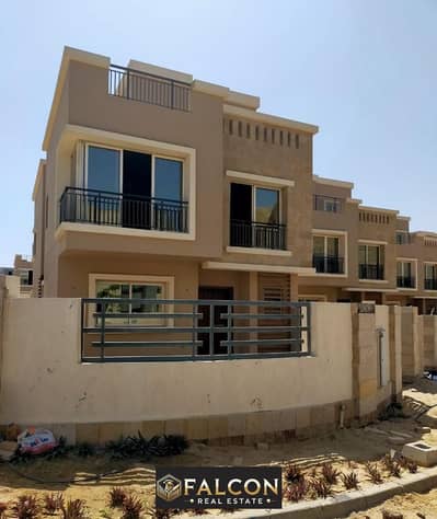 Townhouse corner villa in the heart of the first settlement next to Cairo Airport and Gardenia in Taj City Compound with a 42% discount