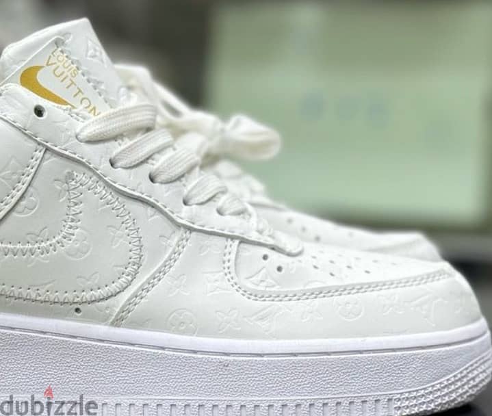 Louis Vuitton white trainers size from 41-45 3