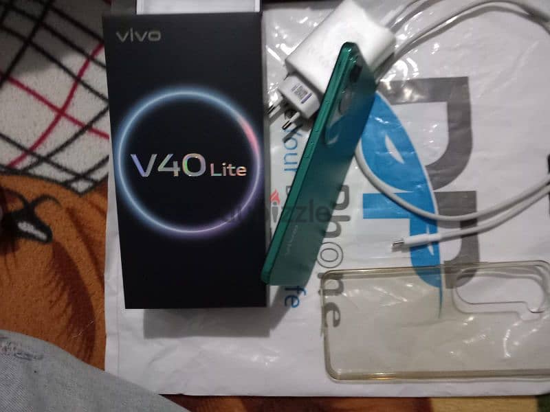 vivo v40 lite 1