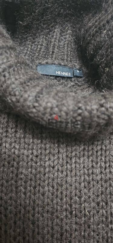 HENNES pullover New without tag