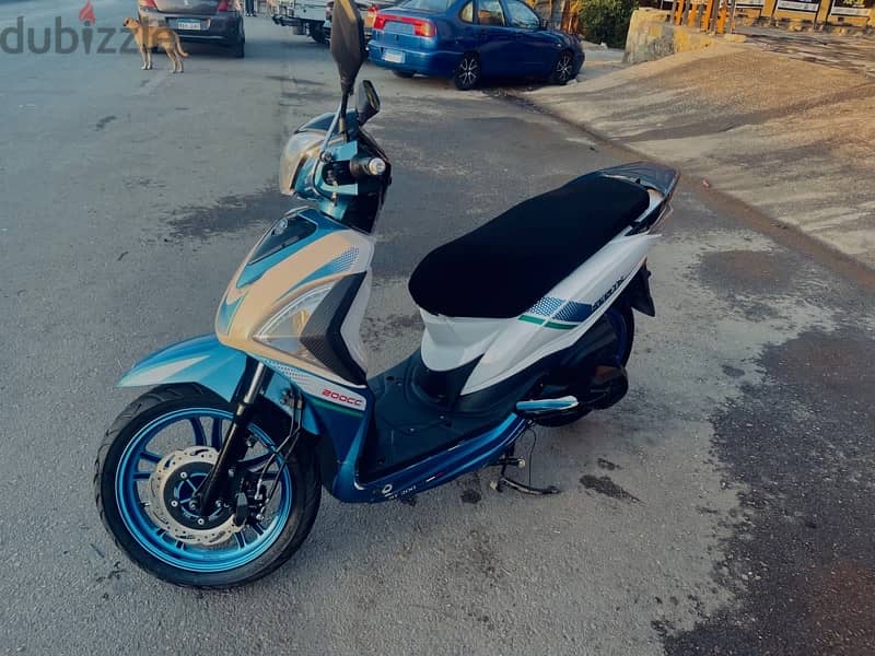 اسكوتر فيجورى st plus 200cc 0