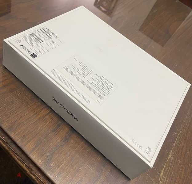 Macbook Pro 2020 13 inch Like new 2