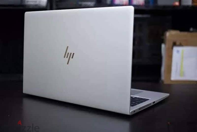 محتاج لابتوب سعره معقول خامات محترمه قيمة مقابل يبقا hp 755 g5 3