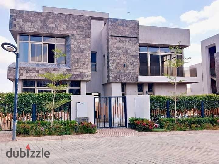 Townhouse 210 m for sale in Sun Capital Compound designed by Hany Saad with 5% down payment and installments up to 10 years SUN CAPITAL 0