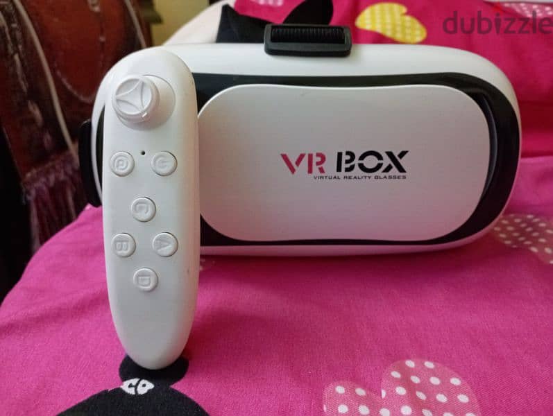 vr box with remote 2