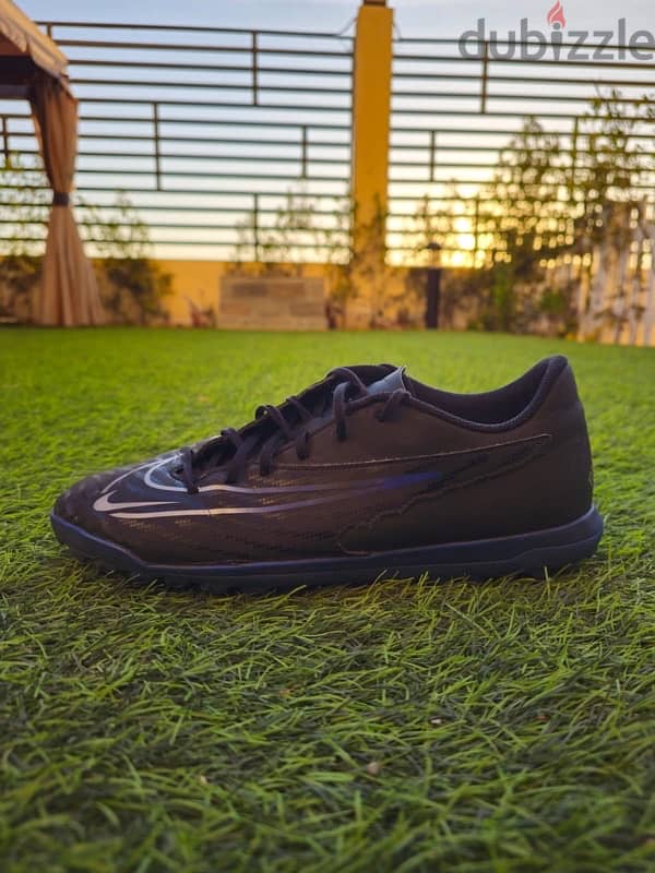 Nike Football Original 44 - حذاء نايك اصلي 44 3