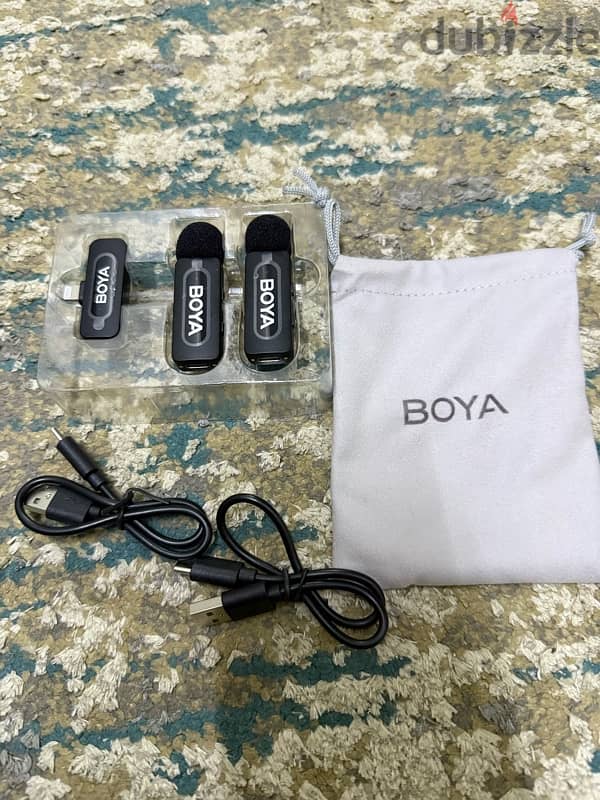 Boya-V20 Ultracompact Wireless Microphone 3