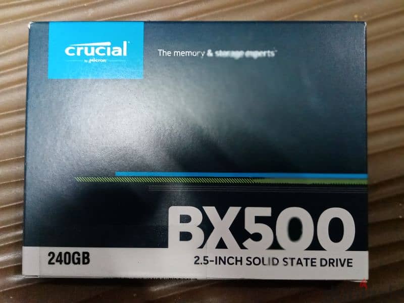 هاردات ssd 240 gb crucial جديدة متبرشمه بسعر منافس 0