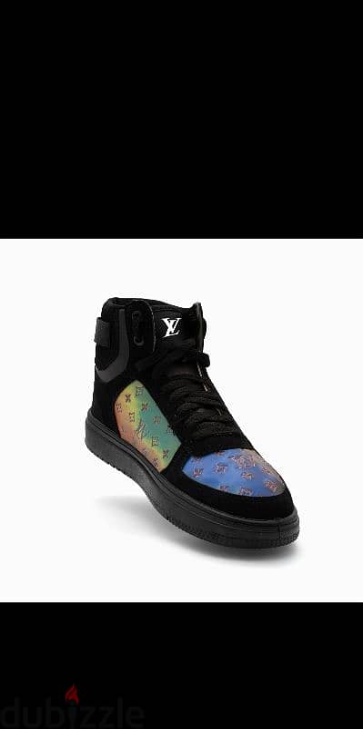 LV HOLOGRAPHIC TOP SNEAKERS 4