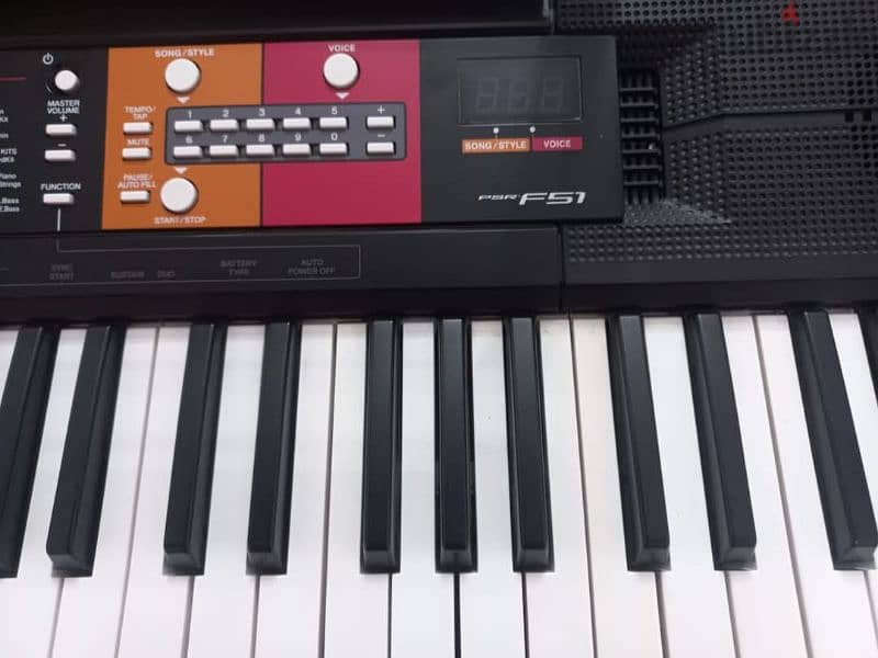 Yamaha psr f51 0