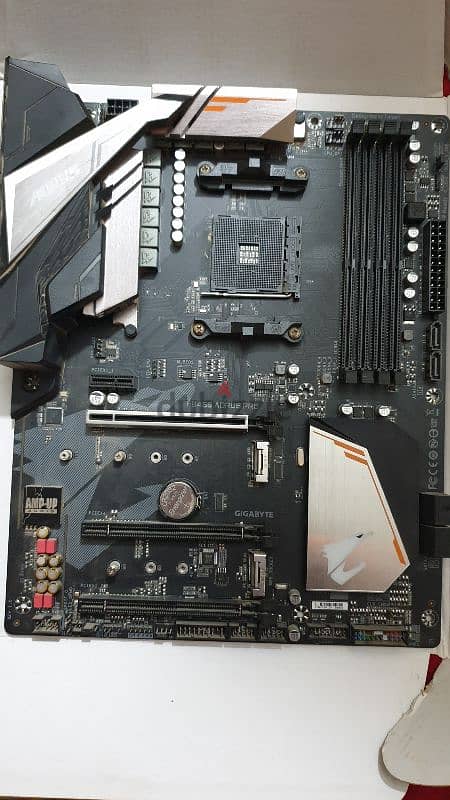 باندل ryzen 2700x , 2x8 ram ddr4 3000 mhz , B450 aorus pro 1