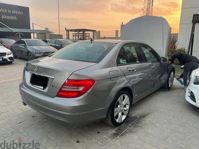 Mercedes-Benz C200 2013