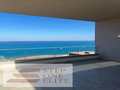 The price has been reduced to the cheapest price in Ain Sokhna, a studio with  sea view