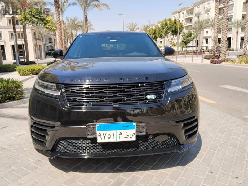 Renga rover velar 2024 للايجار بسائق 0