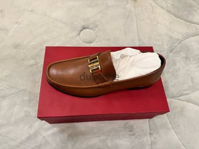 Ferragamo Men’s loafers in brown leather calf skin