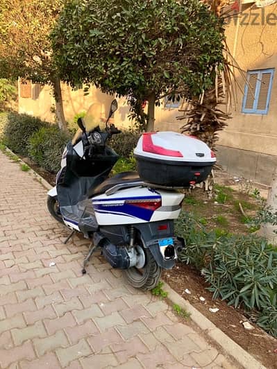 scooter benelli للبيع حاله نادره