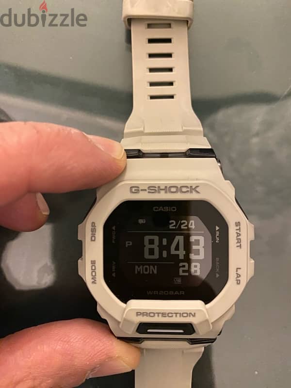 CASIO G-SHOCK GBD 200 - used like new. 1