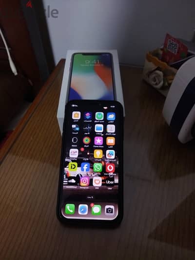 iPhone X 64 بحاله ممتازه