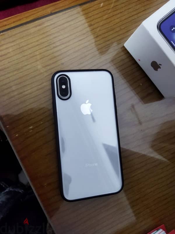 iPhone X 64 بحاله ممتازه 1