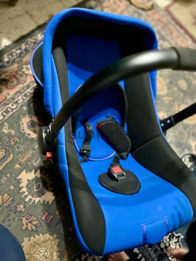 car seat.  كارسيت بحاله ممتازه