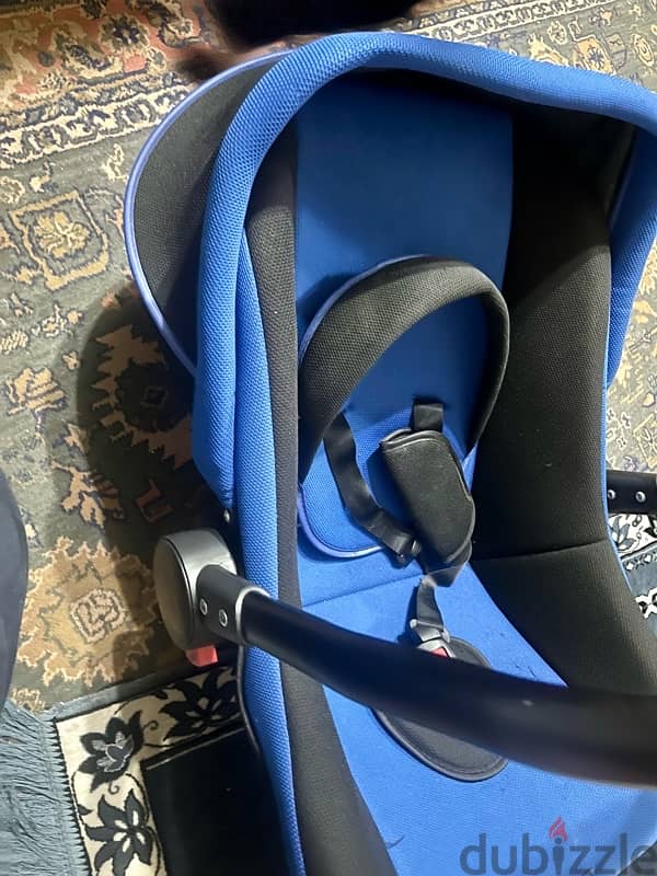 car seat.  كارسيت بحاله ممتازه 6