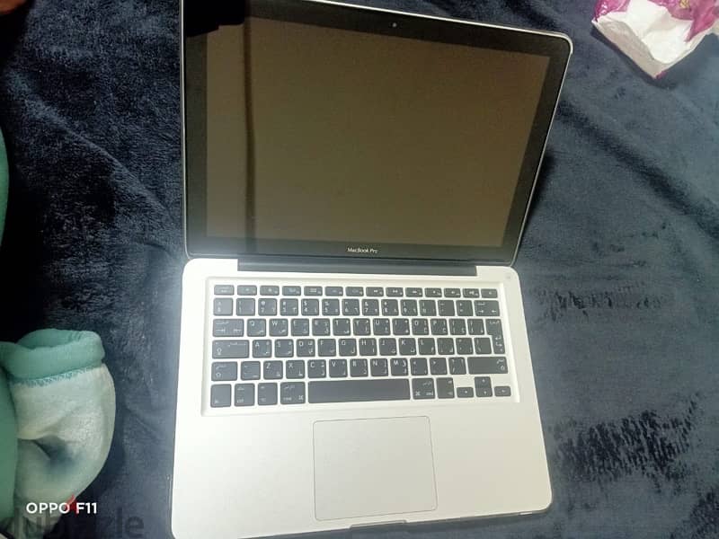 Apple macbook pro 8