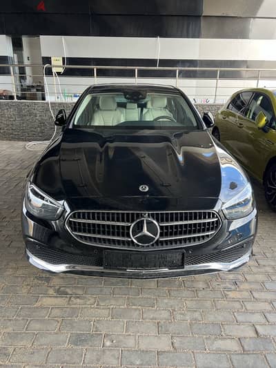 Mercedes-Benz E300 2023