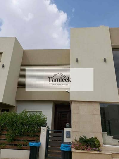 Fully Finished Family house  with private garden For sale in The Crown Palm Hills Compound , 6th of October City, near New Giza