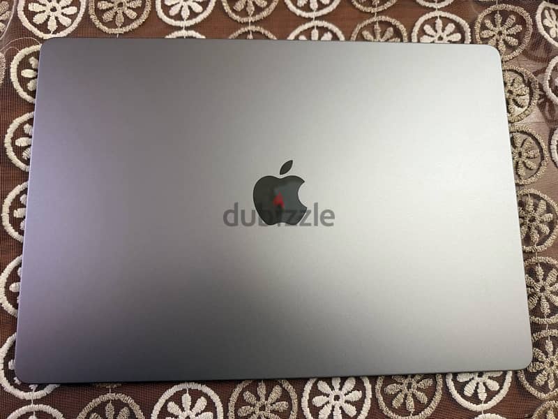 Apple MacBook Air 2023 15 inch M2 ram 8 hard 256 Arabic/English 4