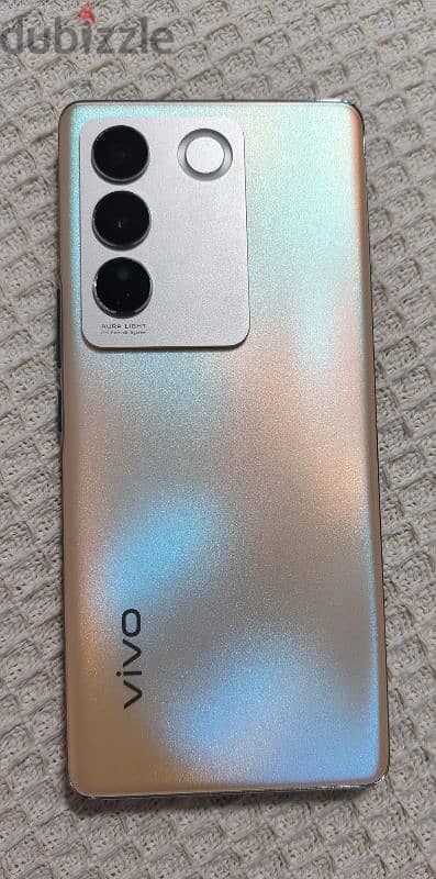 vivo s16 5G secondhand (like new) 3