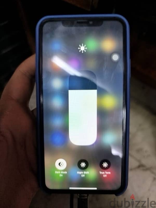 iPhone 11 Pro Max 256G 74% خطين كرتونه 1