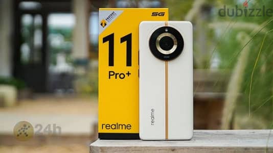 Realme 11 pro plus  ( شرخ شعره بسيطة أسفل الباغه)