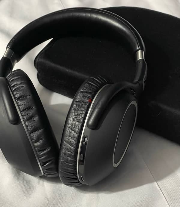 Sennheiser PXC 550 Wireless 0