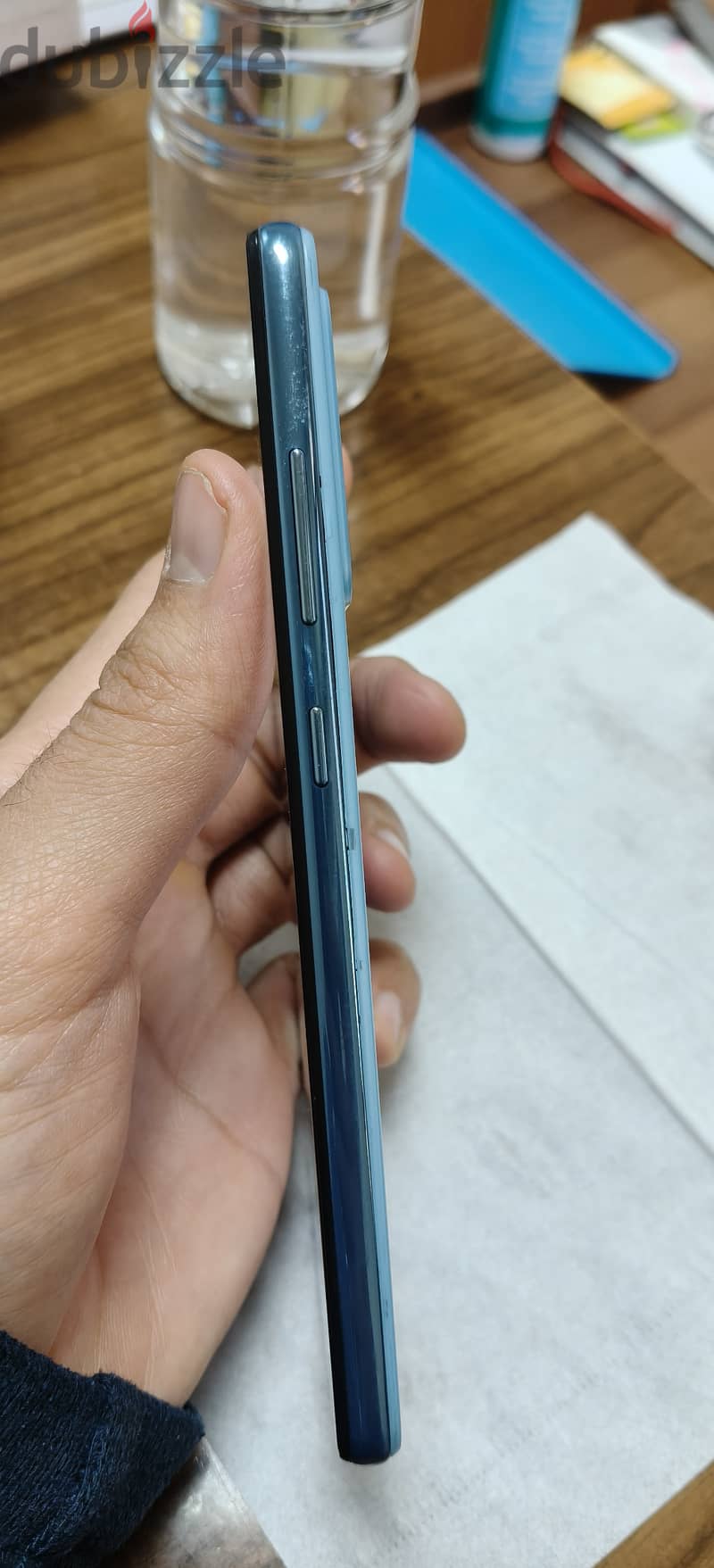 Samsung A52 بحالة ممتازة 4