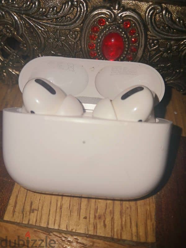 سماعه Apple AirPods 4 3